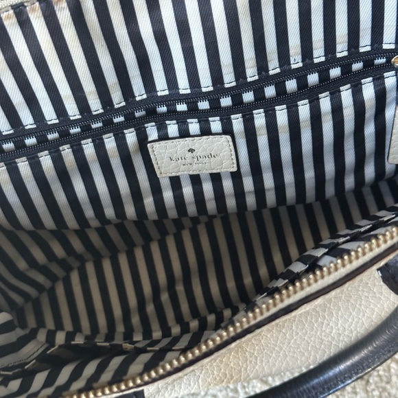 Kate Spade Off White and Black Wellesley Rachelle Crossbody Satchel Purse Bag - Picture 4 of 6